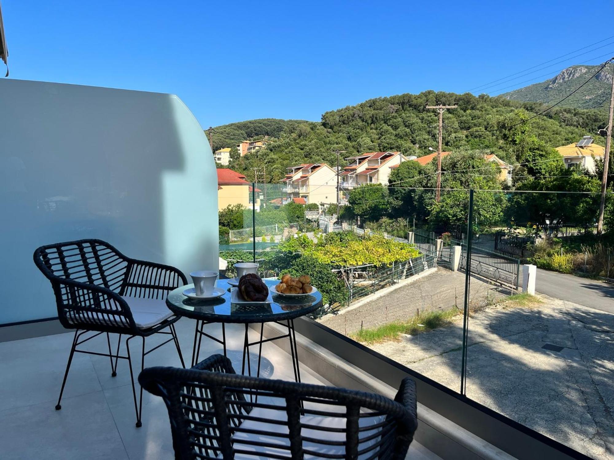 Maison Deluxe Studios And Apartment Parga Exterior photo